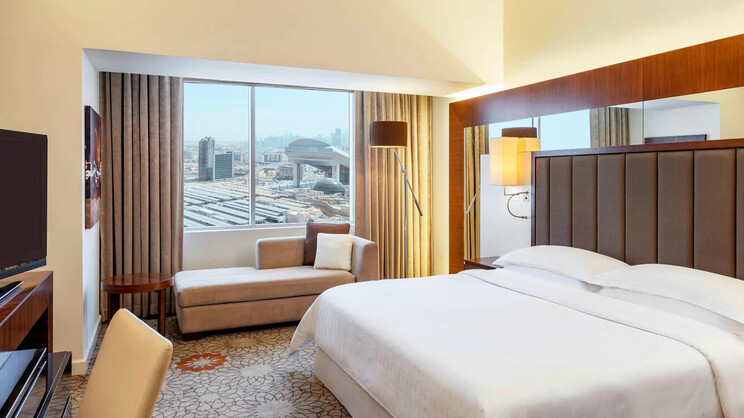Superior Room, Guest Room, 1 King, City View 